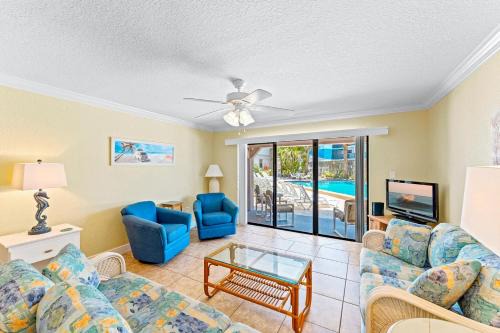 Avon By The Sea Apartment | Ola Grande by Happy Palm Stays
