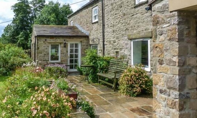 Marrick Cottage | OLD POST OFFICE, pet friendly, character holiday cottage in Marrick