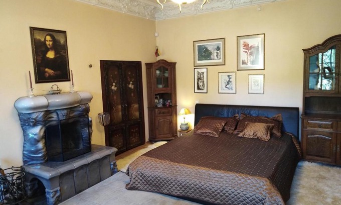 Uzupis Apartment | Old town/Uzupis apartments at the river bank