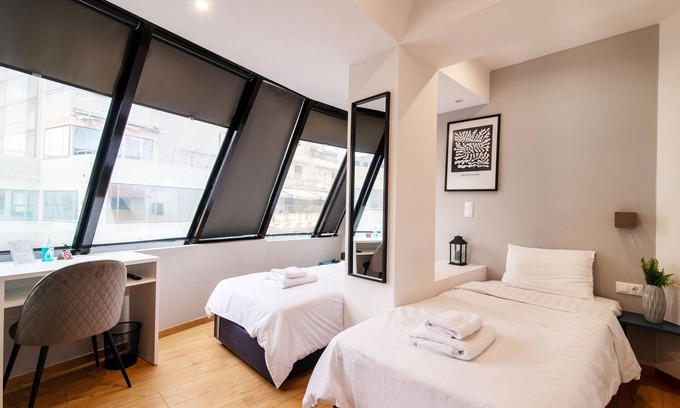 Ampelokipoi Hotel | Olvia Suites