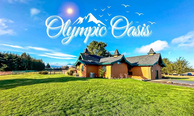 Sequim House | Olympic Oasis Tranquil Retreat Near Dungeness Wildlife Refuge Hot Tub