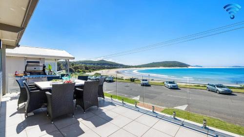 Fingal Bay House | On the Beach
