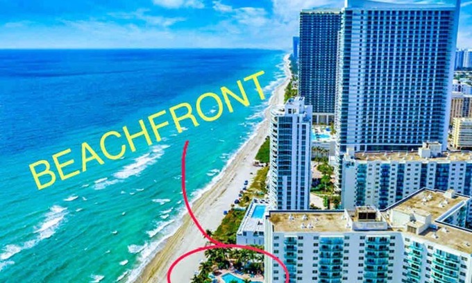 Hollywood South Central Beach Apartment | On The Sand - All The Amenities - Hollywood Beach