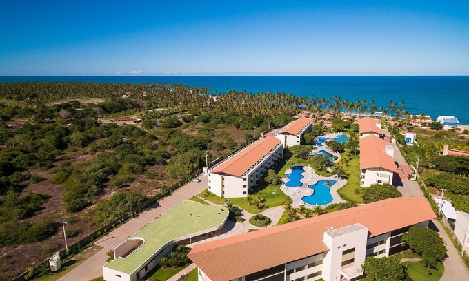 Tamandare Condo | One Bedroom Apartment Carneiros Beach Resort B18-4