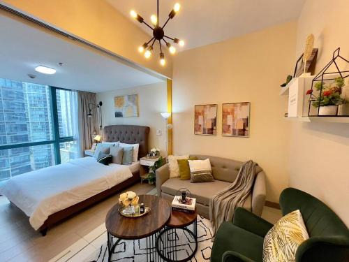 Bonifacio Global City Apartment | One Bedroom Unit beside Uptown Mall BGC