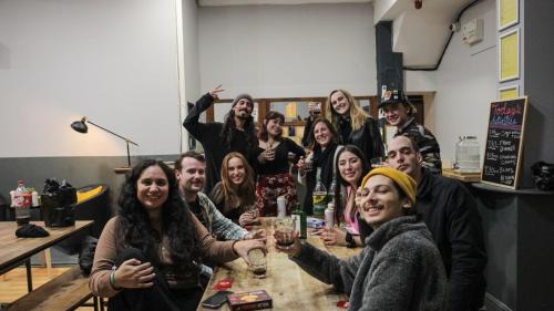Kennington Hostel | Onefam Waterloo 18-36 years old