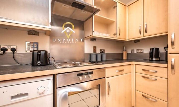 Reading City Centre Apartment | ✰ONPOINT 2 bedroom Apartment - River Kennet✰