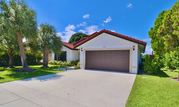 Southwest House | Open Concept Sunset Galore in West Palm Beach