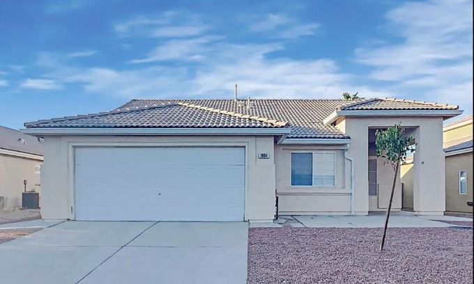 North Las Vegas Apartment | Open living space reservation book for 15 nights