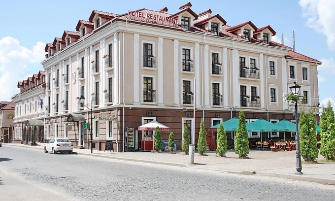 Kamenets-Podol'skiy Hotel | Optima Collection Kamianets-Podilskyi