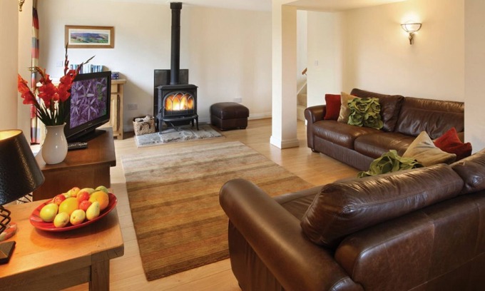 Macclesfield House | Orchard Cottage, set on the Cheshire border, is an intriguing barn conversion.