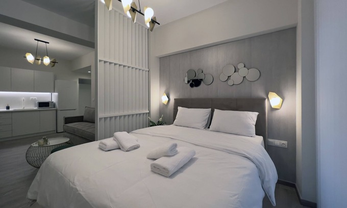 Thessaloniki City Centre Apartment | Origami suites