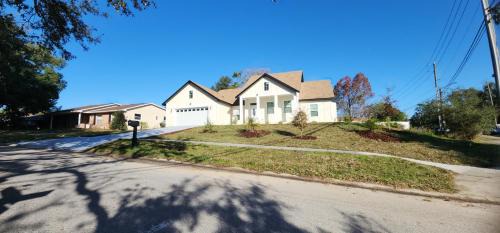 Orlando Villa | Orlando Home Vacation near Universal Studios - 3 BR