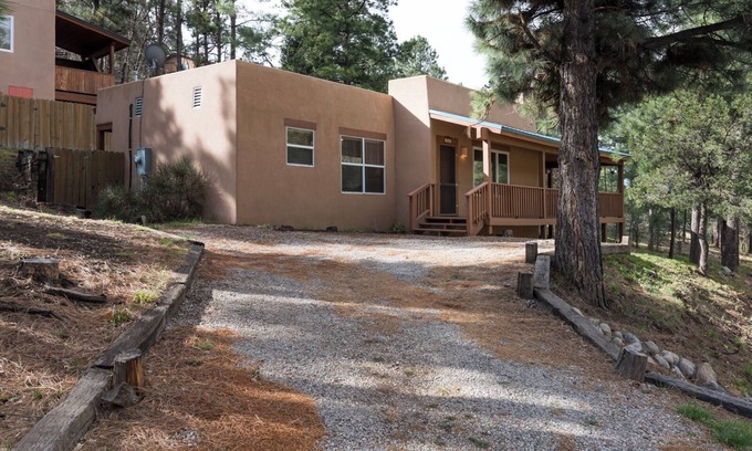 Ruidoso House | Oso Blanco