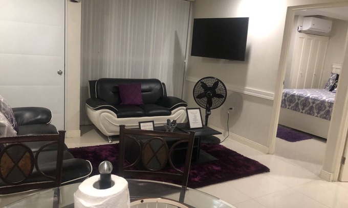 Portmore Apartment | Our beautiful apartment is fully air conditioned with hot water