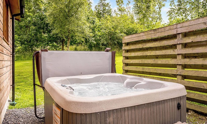 Allithwaite Ski Chalet | Outstanding lodge offering the perfect romantic retreat.