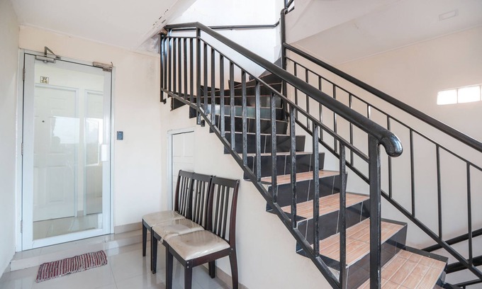Pagedangan Hotel | OYO 387 Alfa Guest House