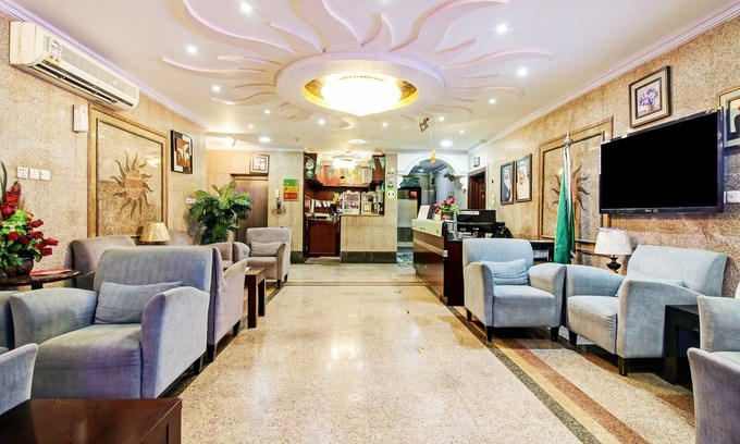 Jeddah House | OYO 589 Lavina House