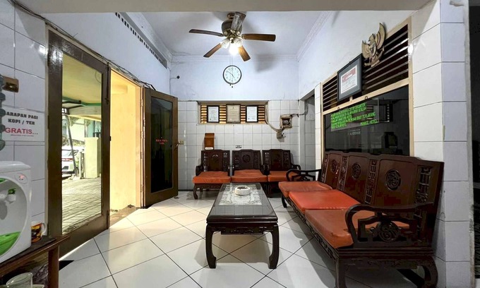 Makassar Hotel | OYO 93296 Kost Gowa Near Gowa