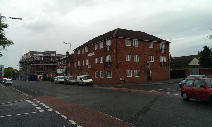 Liverpool Apartment | OYO Arinza Apartments, Liverpool