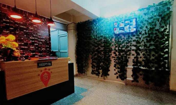 Danapur Hotel | OYO Clovetree Hotel Gola Road