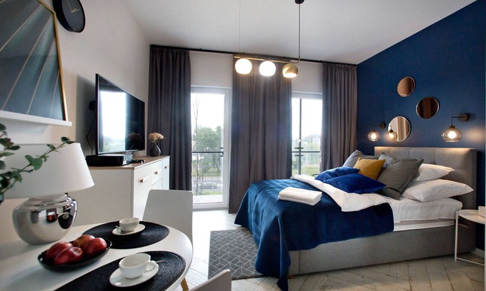Wola Apartment | P&O Apartments Warsaw West Railway Station