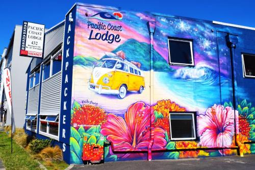 Mount Maunganui Hostel | Pacific Coast Lodge and Backpackers