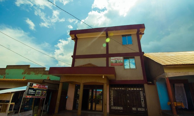Jinja Hotel | Palace View Guest House