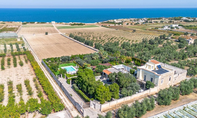 Bisceglie Villa | Palazzo Biscilia with private pool, Bisceglie, Italy