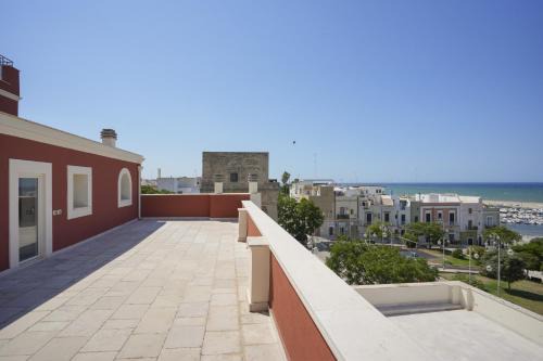 Municipio 1 Apartment | Palazzo della Torre 204 – Terrace Sea View Suite