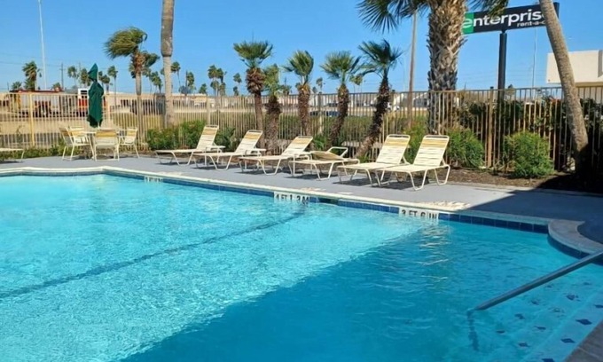 South Side Hotel | Palm Bliss Hotel Corpus Christi South