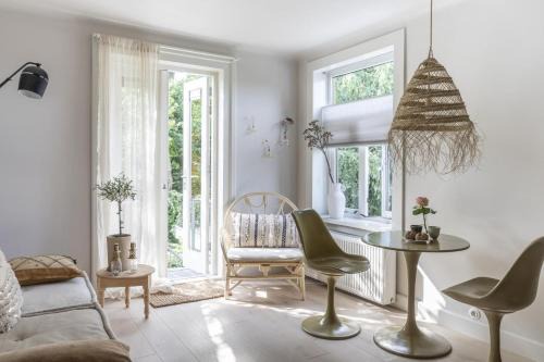 Bergen Apartment | Palm Tree