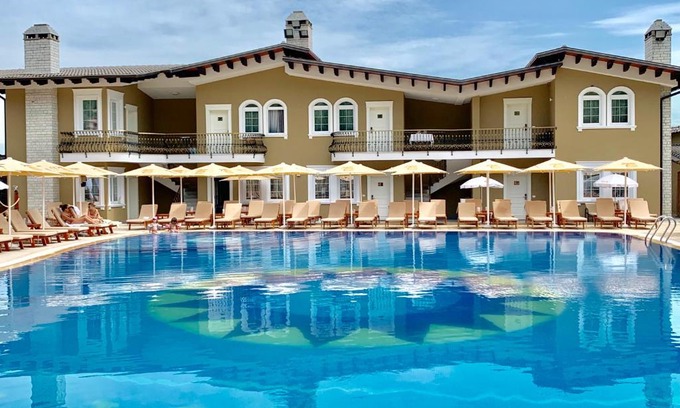 Berzhite Resort | PalmaNova Resort