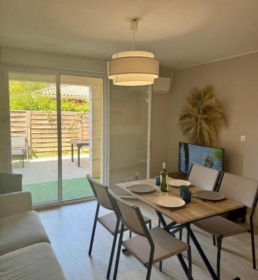 Gaillac Apartment | Pampa House - T2 Piscine - Clim et Parking