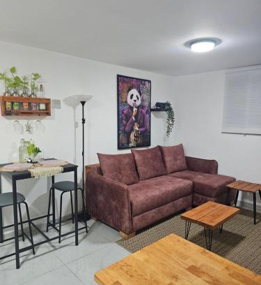 Kiryat Yam House | Panda house by the sea