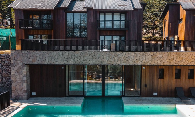 Lanin National Park Cabin | Panoramic views and luxury amenities: Vila Master with capacity for 5 people.