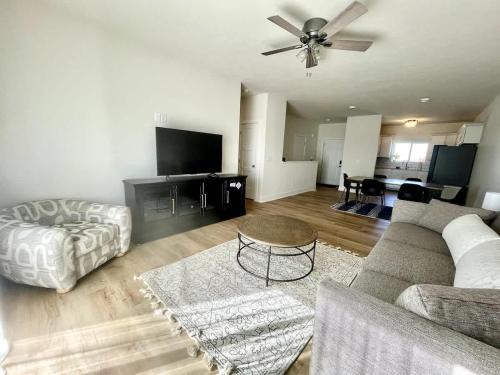 Papillion House | Papillion The White Pine Modern Spacious with Garage