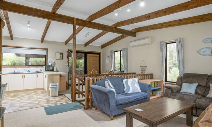 Long Beach House | Paradise Point in Long Beach