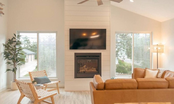 Park Point House | Park Point 1315 Scandinavian Home