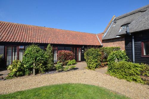 Irstead House | Parsley