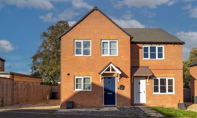 Crook House | Pass the Keys | Modern | Office & Driveway | Near Crook & Durham
