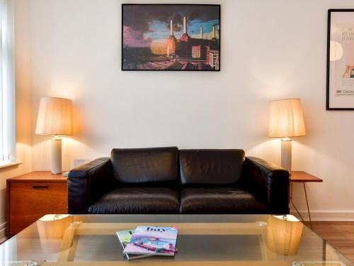 Mumbles Apartment | Pass The Keys Quiet Coastal Retreat between Langland and Caswell