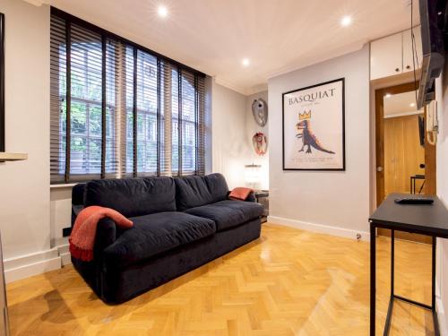 Chelsea Riverside Apartment | Pass the Keys Stylish 1 bedroom flat by Kings Road in Chelseag