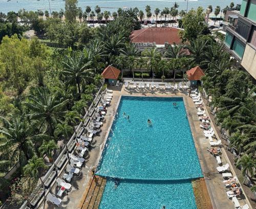 Central Pattaya Apartment | Pattaya Beach View Talay 6 by AEGEAN Suite Condo