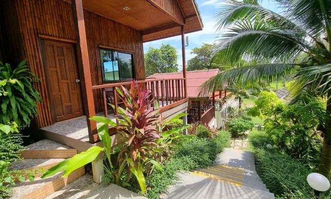 Hua Thanon Resort | PawPaw Resort
