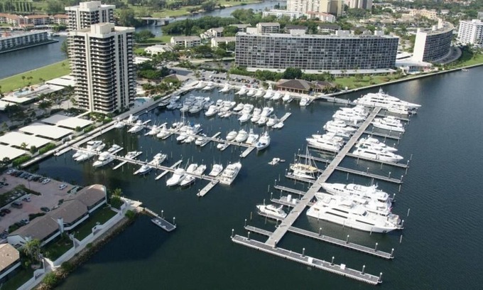 Hunt Club Resort | Peace & Tranquility! 3 Amazing Units, Spa, Pool, Golf, Tennis, On-Site Dining