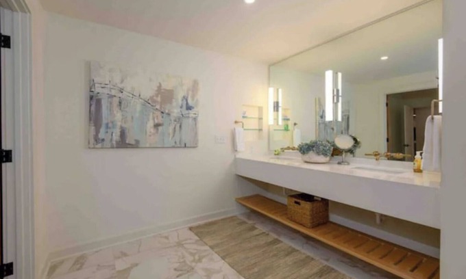 Estill Springs House | Peaceful 5-bedroom house right on the water in Estill Springs