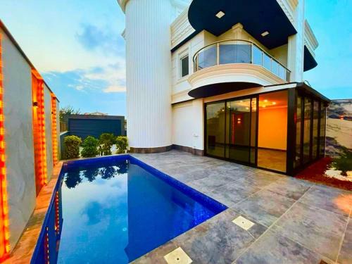 Kadriye House | Peaceful Holiday Villas-Rooms-Barbecue