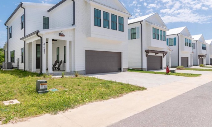 Orange Beach House | Peek-a-bay by Gold Star Vacation Rentals