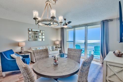 Destin Apartment | Pelican Beach Resort Destin